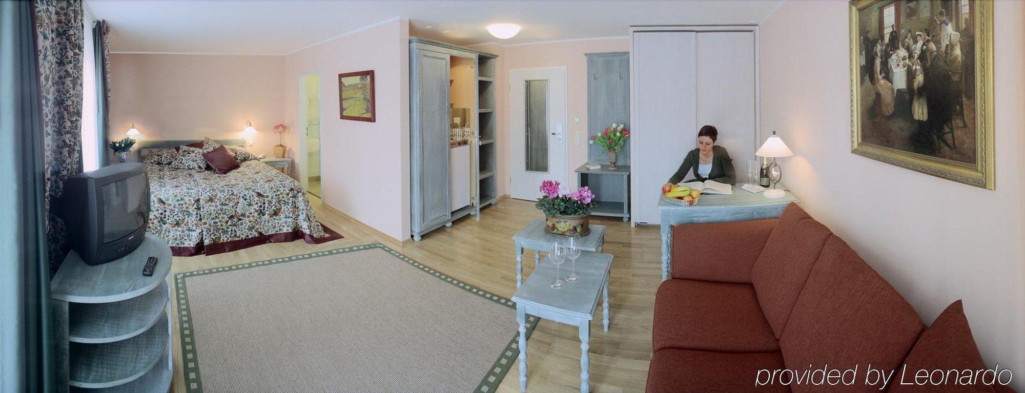 Hotel Henry Erding Rum bild